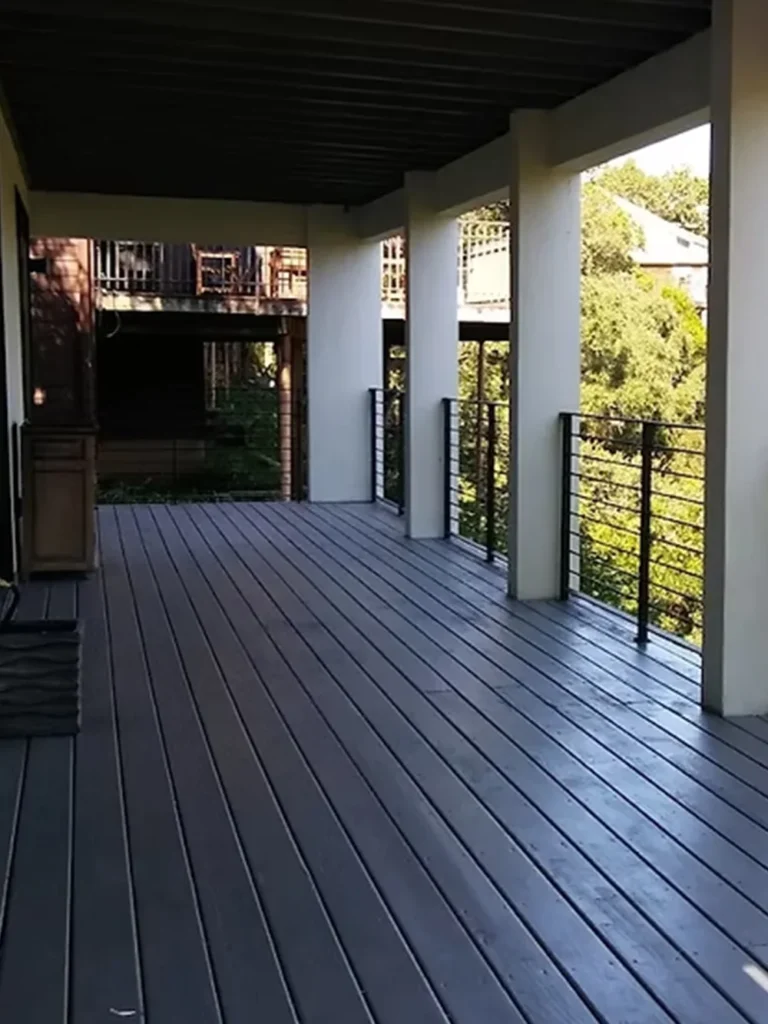 Covered Deck & Railing